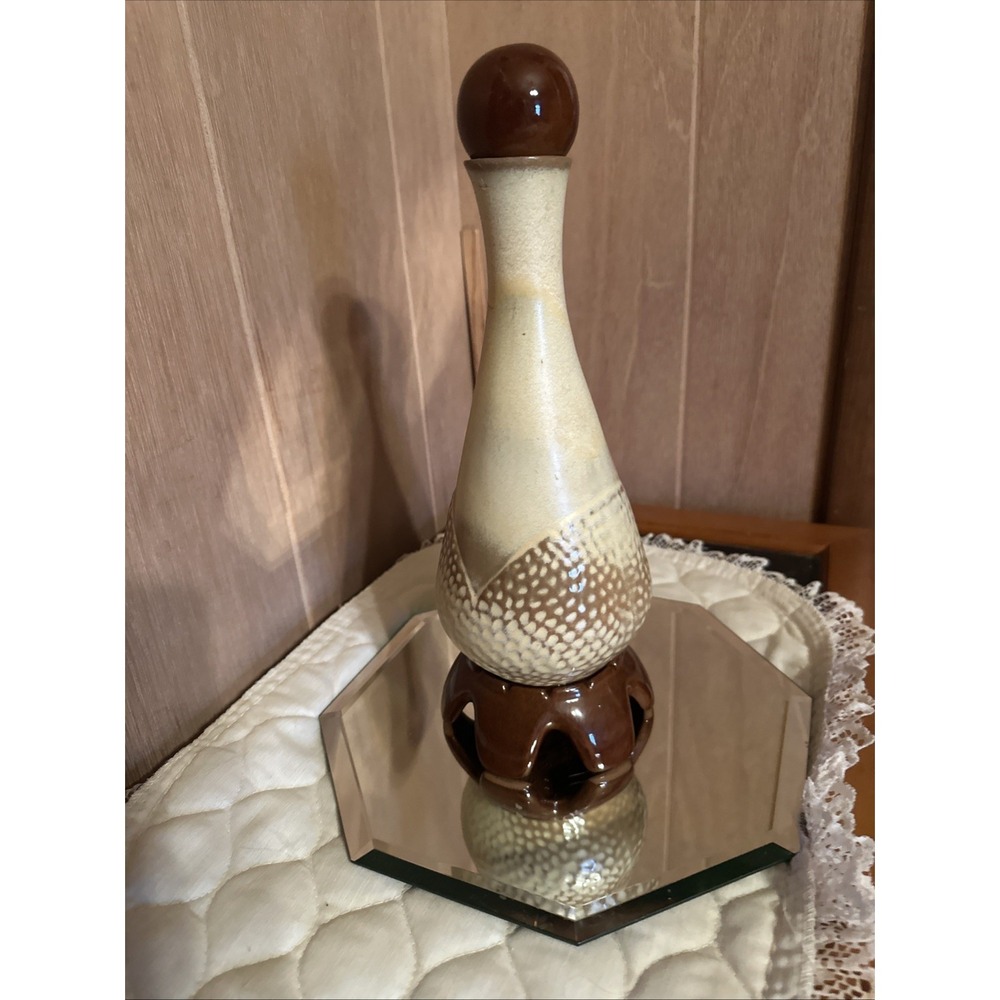 Frankoma Collectible Vase Limited Edition #V-7 With Stopper. #2197 Of 3,500 Made
